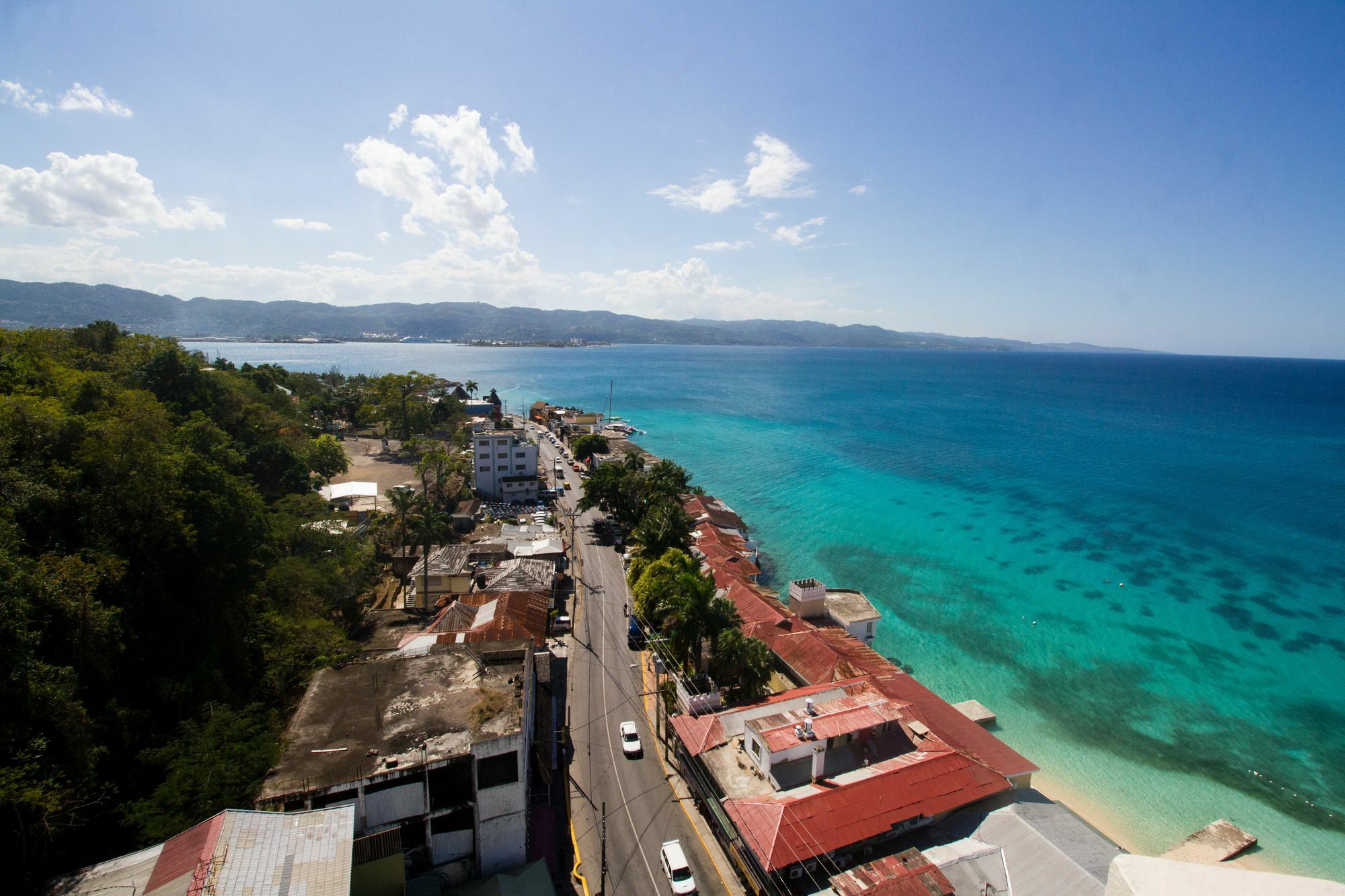 Montego Bay Club Apartments Exterior photo